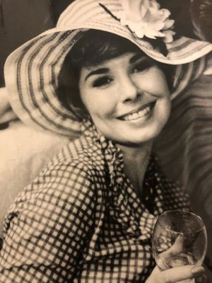 Photo of Janet Desanders smiling Photo of Janet Desanders smiling